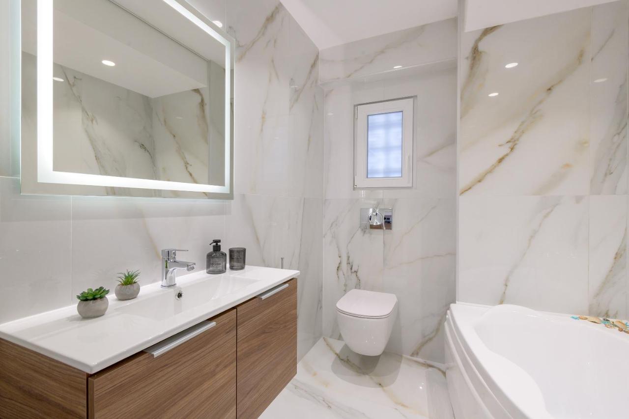 Harmony Elegant Central Apartment Rhodes City Exterior photo